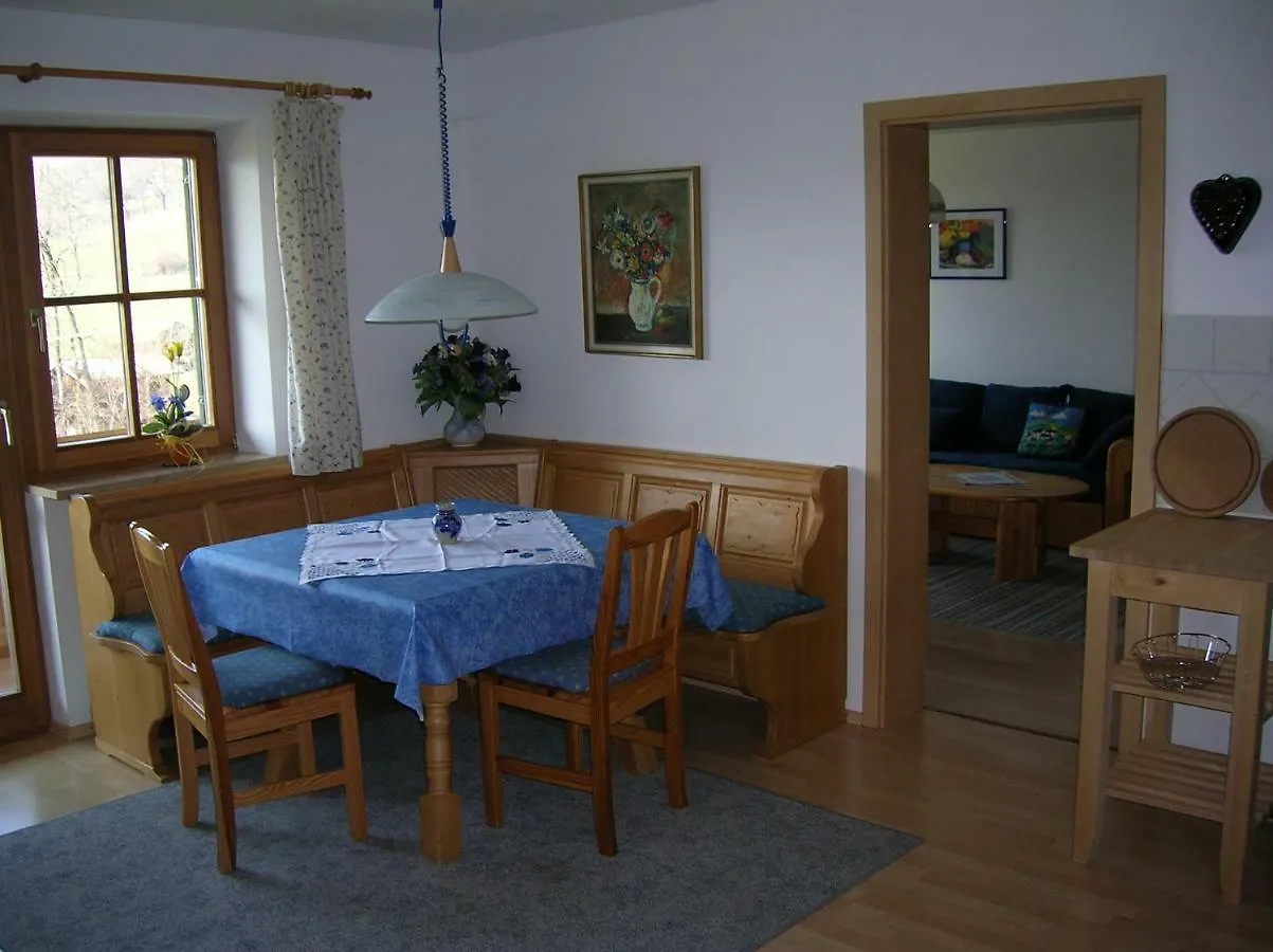 Pferdehof Arnold Apartment Murnau am Staffelsee